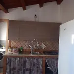 Terrazza Delle Mura 別荘 チェファル