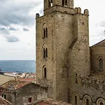 Terrazza Delle Mura * チェファル